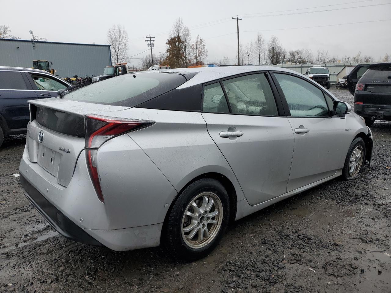 2016 Toyota Prius - Image 3