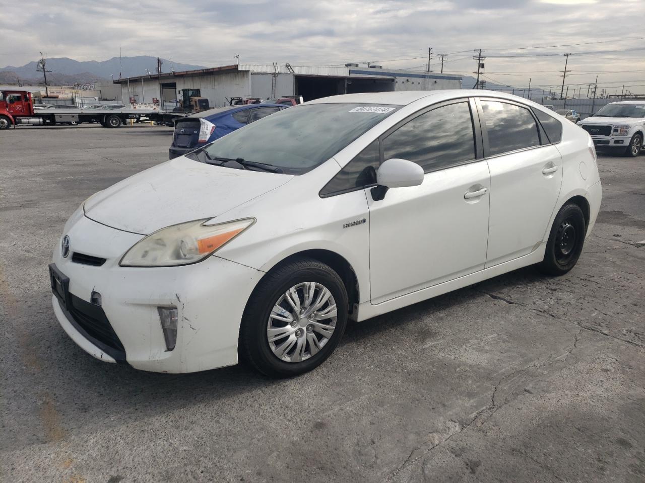 VIN JTDKN3DU5D1647390 2013 TOYOTA PRIUS no.1