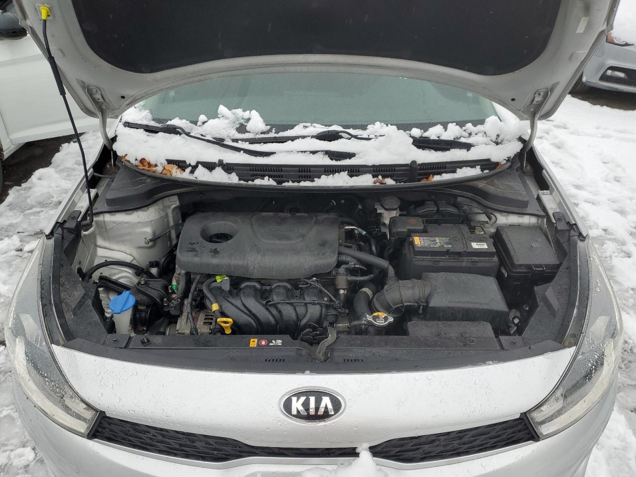 VIN 3KPA24AB8JE049851 2018 KIA RIO no.11