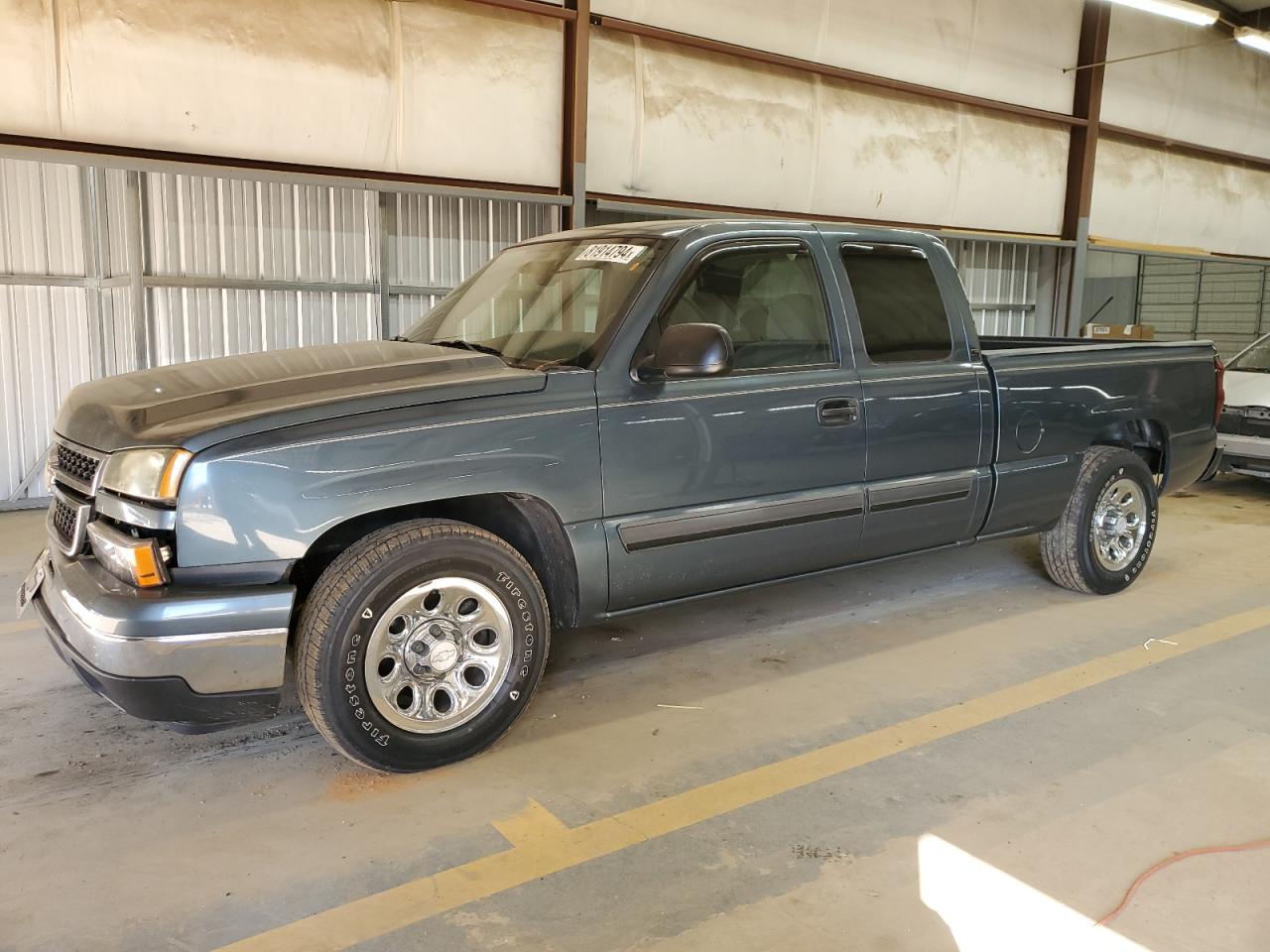 2007 Chevrolet Silverado - Image 1