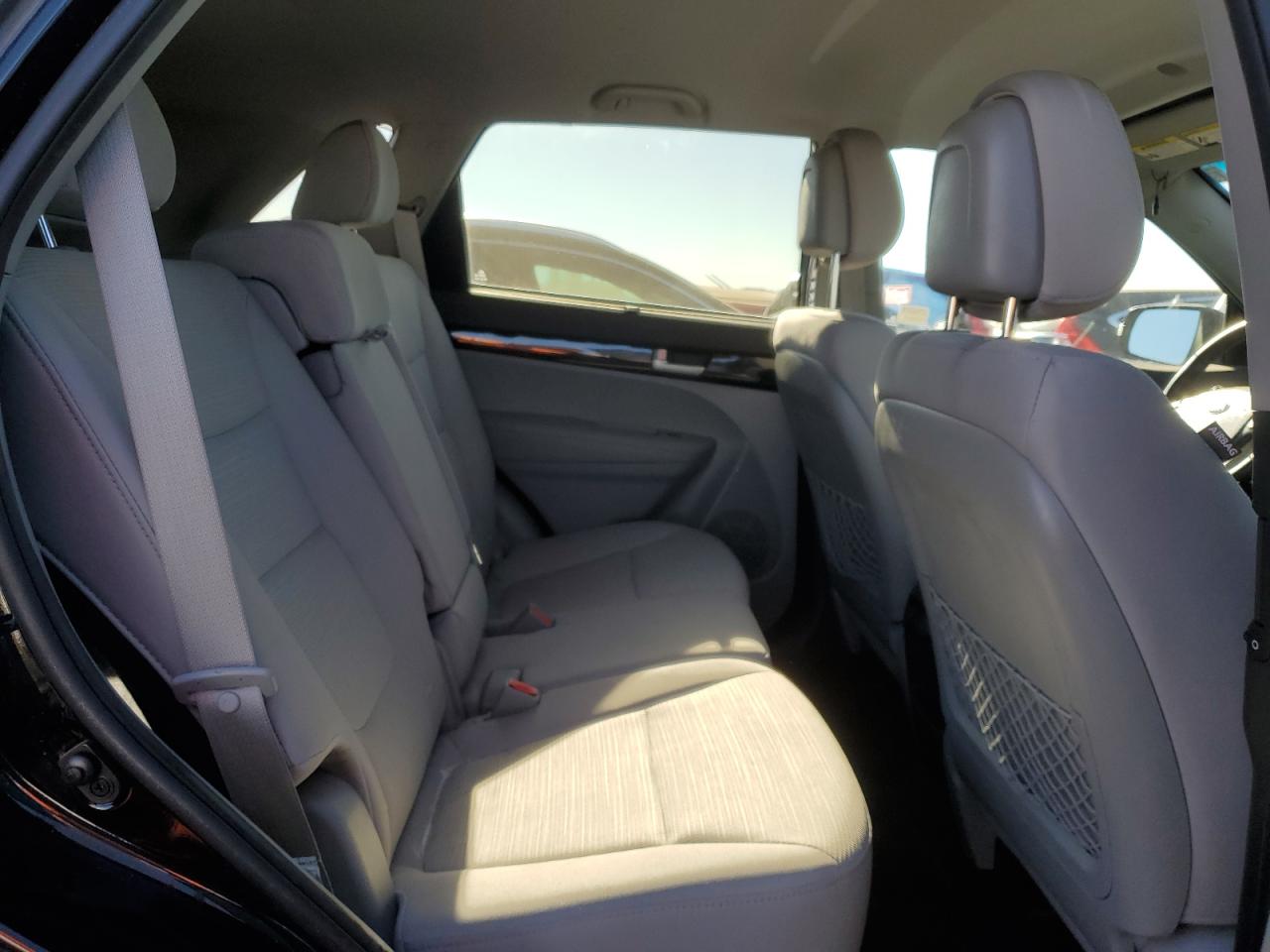2015 Kia Sorento - Image 11