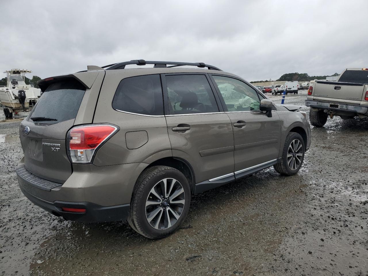 VIN JF2SJGTC2HH402296 2017 SUBARU FORESTER no.3