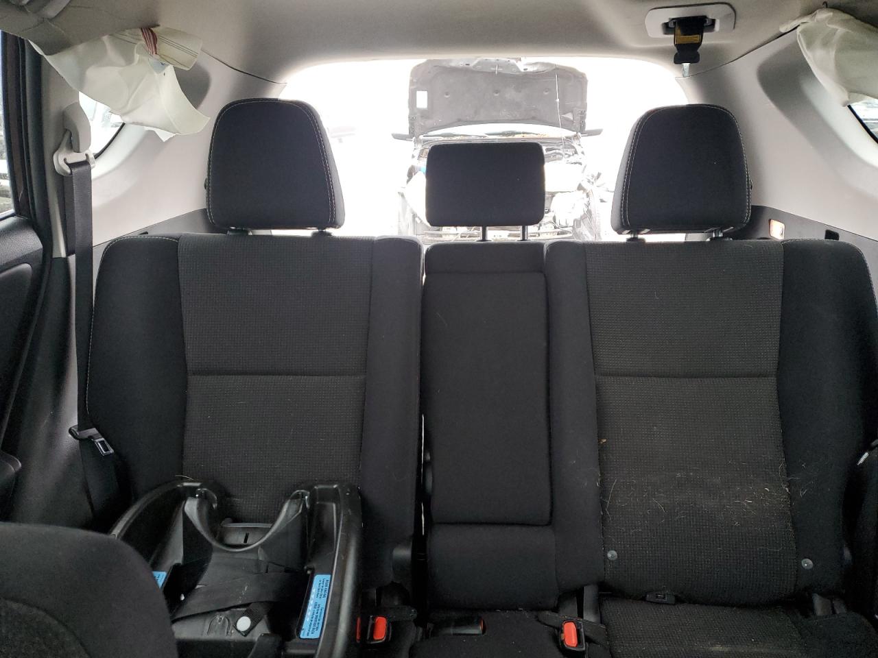 2017 Toyota RAV 4 - Image 10