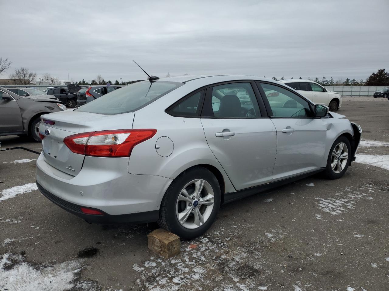 VIN 1FADP3F24EL156285 2014 FORD FOCUS no.3