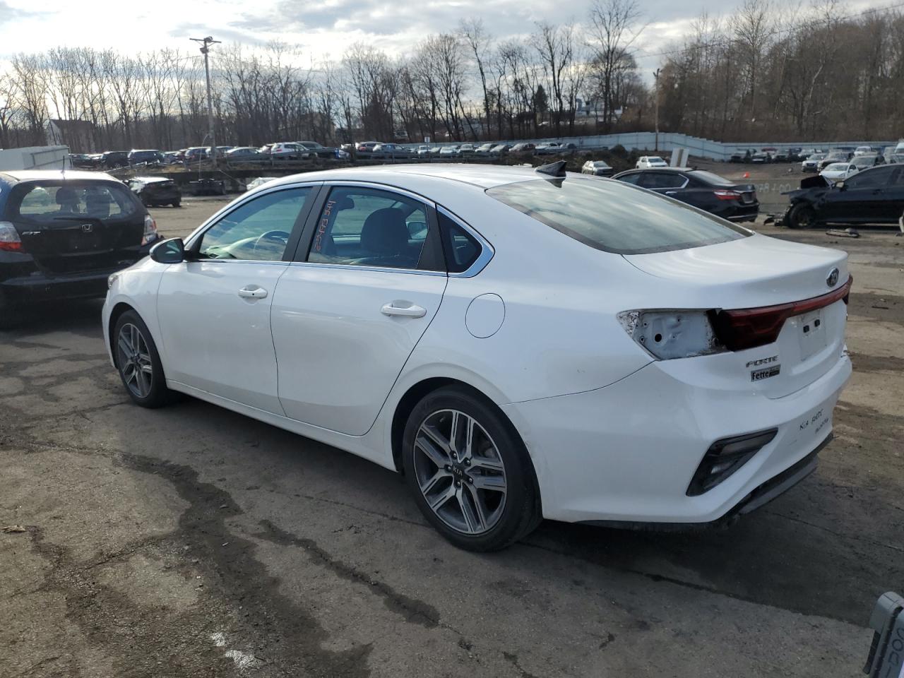 VIN 3KPF54AD5ME301316 2021 KIA FORTE no.2