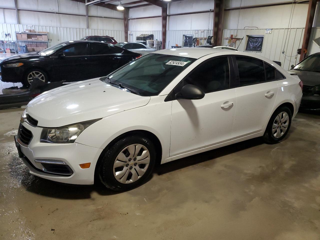 VIN 1G1PA5SH4F7165229 2015 CHEVROLET CRUZE no.1