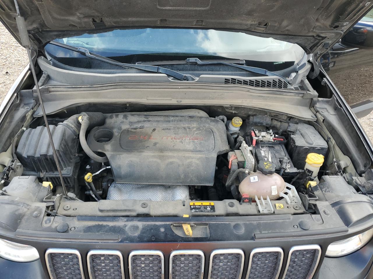 2020 Jeep Renegade - Image 11