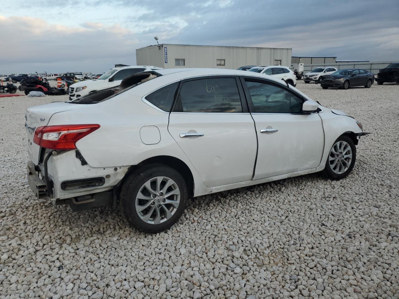 2019 Nissan Sentra - Image 3