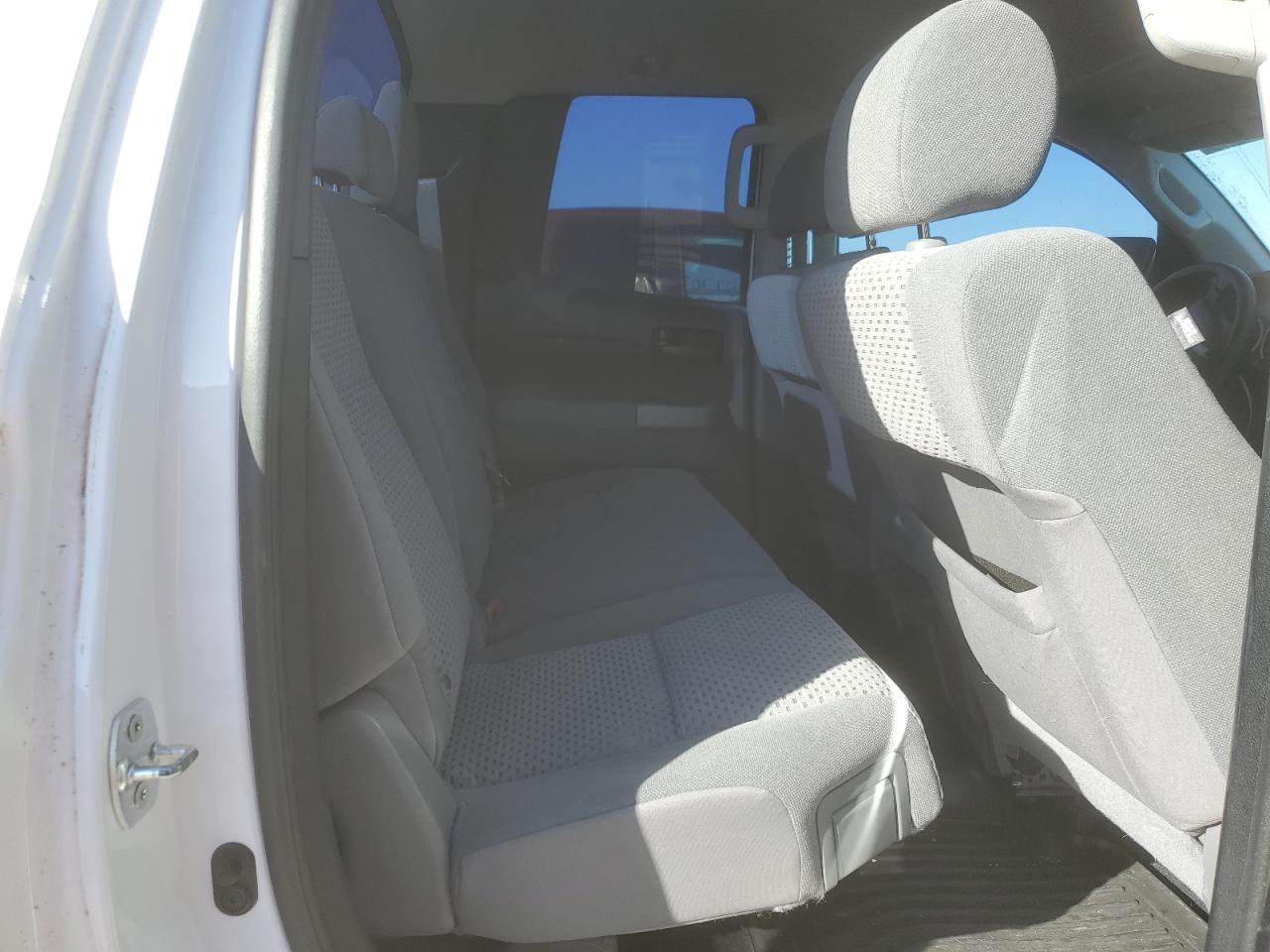 2013 Toyota Tundra - Image 10