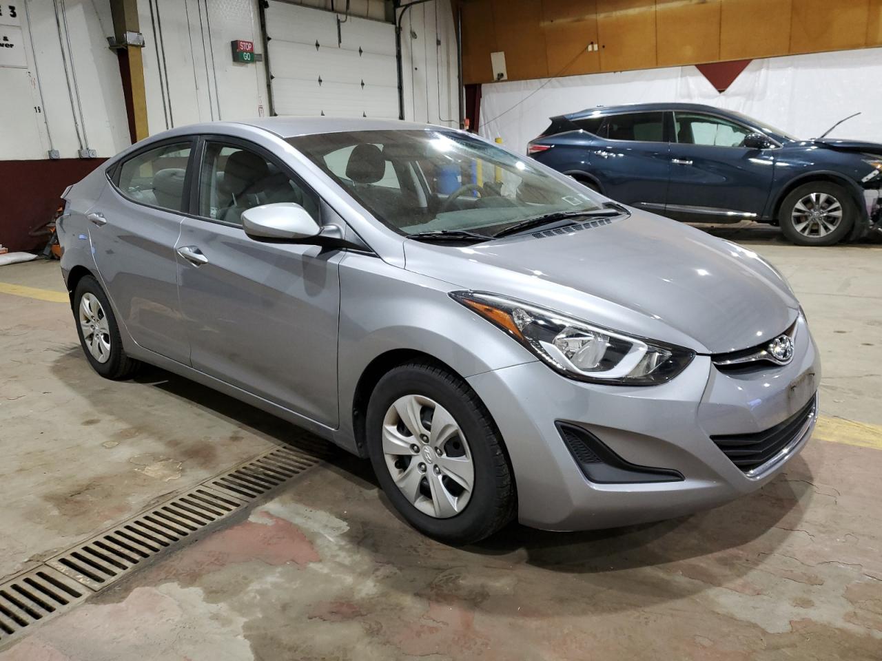 2016 Hyundai Elantra - Image 4