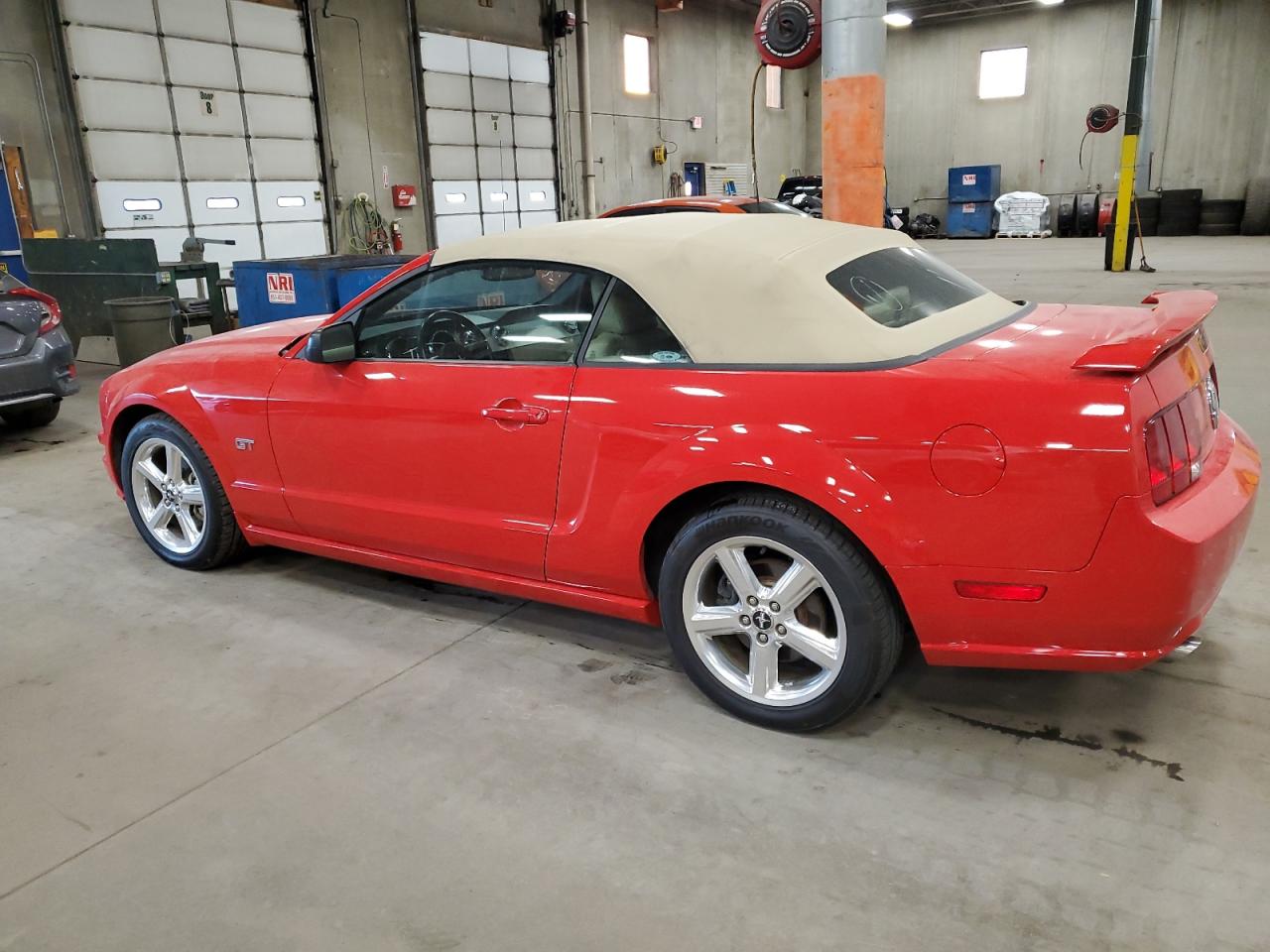 2006 Ford Mustang - Image 2