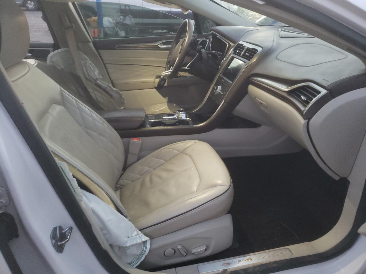 2017 Ford Fusion - Image 7