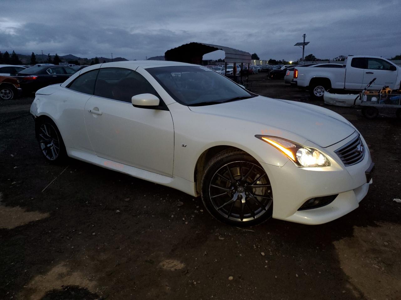 VIN JN1CV6FE1FM810066 2015 INFINITI Q60 no.4