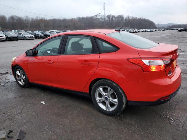 Sedans FORD FOCUS 2014 Czerwony