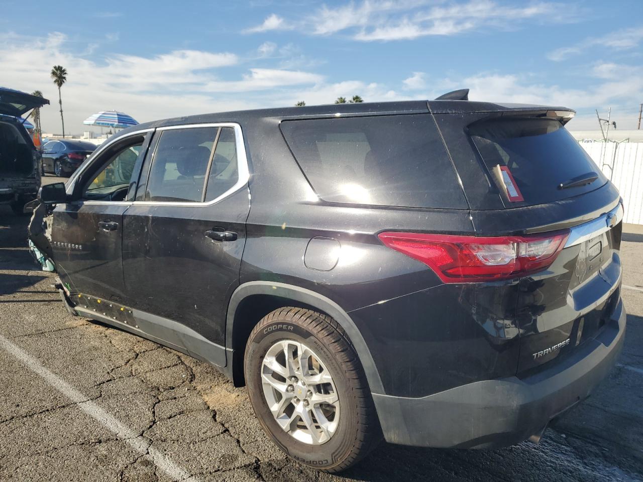 2019 Chevrolet Traverse - Image 2