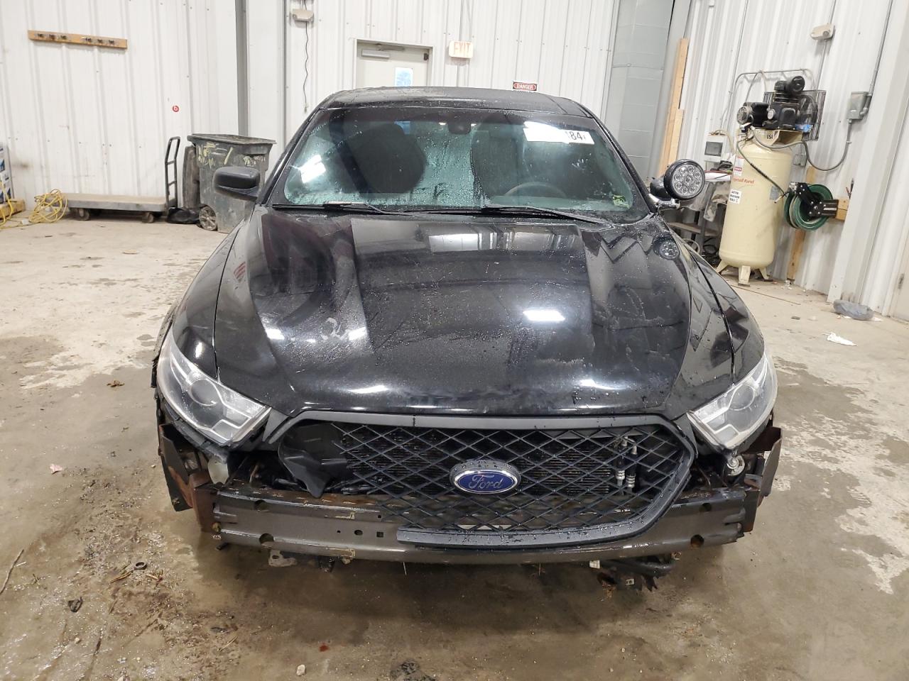 2017 Ford Taurus - Image 5