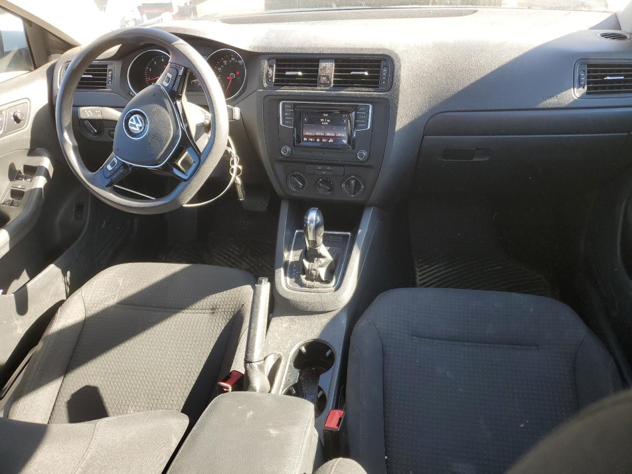 2016 Volkswagen Jetta - Image 8