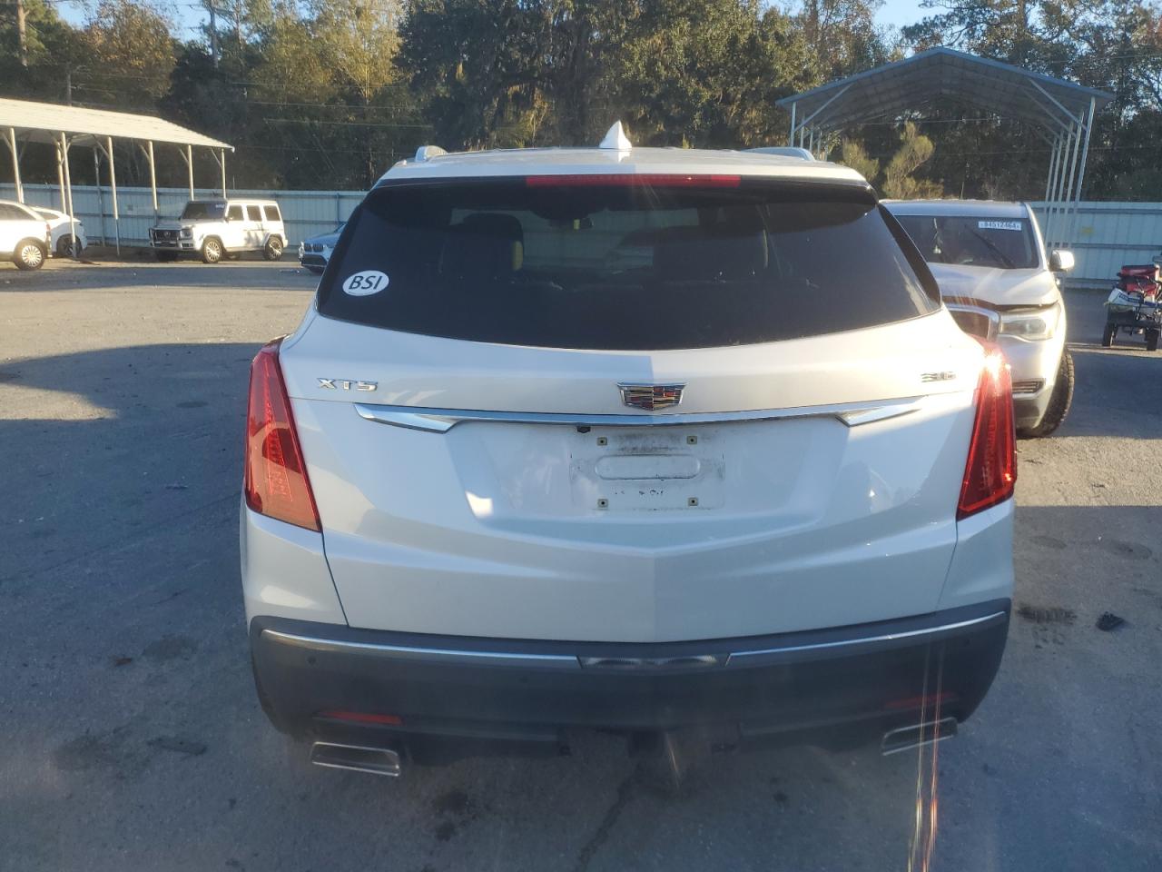 2017 Cadillac XT5 - Image 6