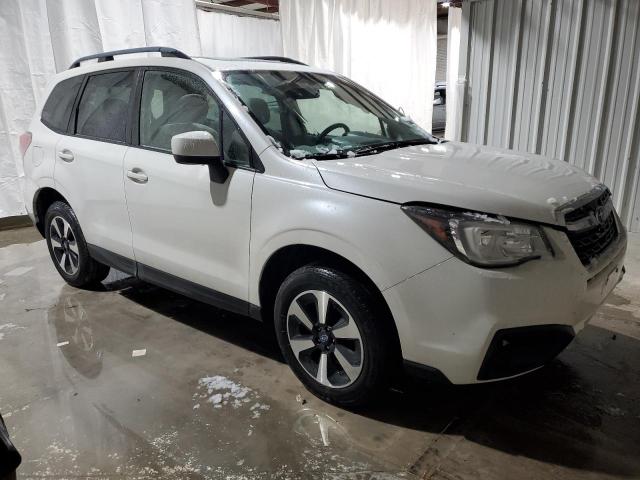  SUBARU FORESTER 2017 Biały