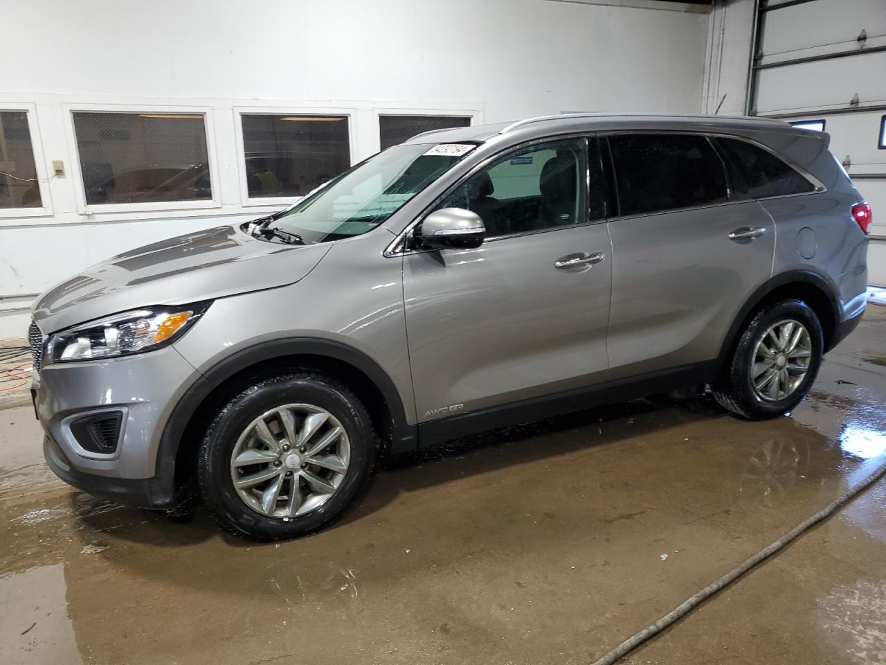 VIN 5XYPGDA56GG178575 2016 KIA SORENTO no.1