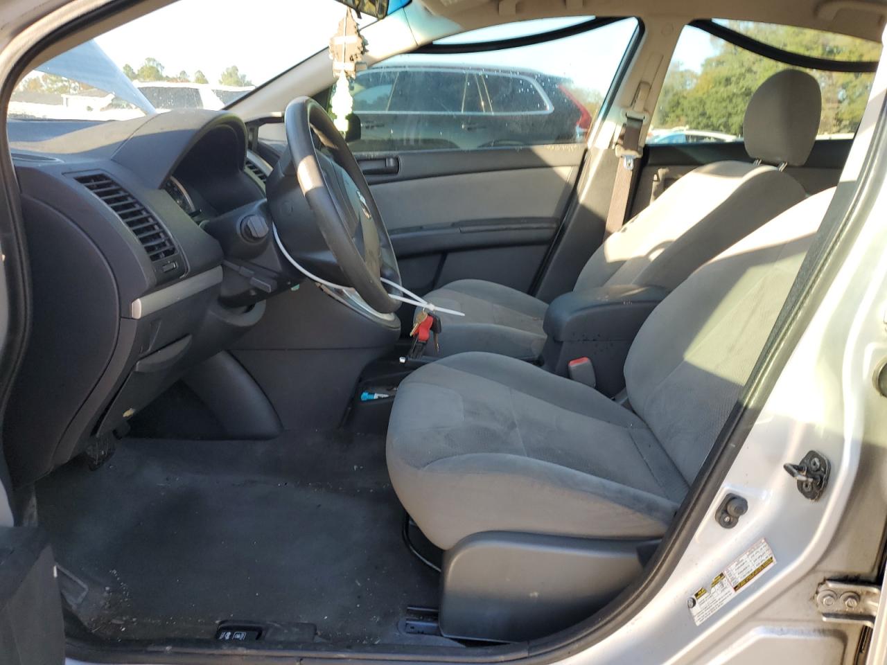 2010 Nissan Sentra - Image 7