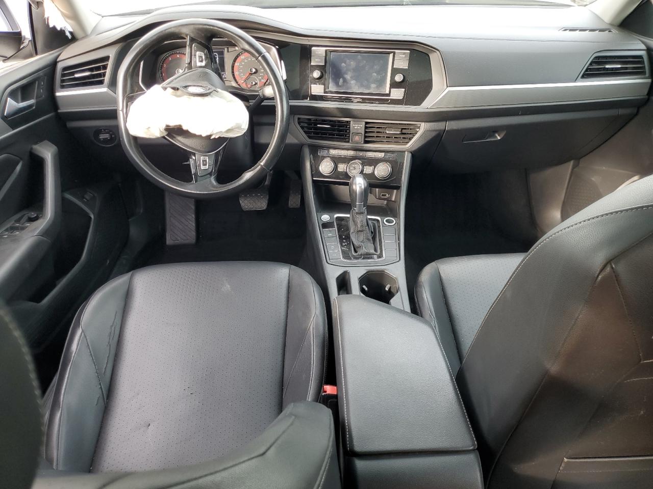 2019 Volkswagen Jetta - Image 8
