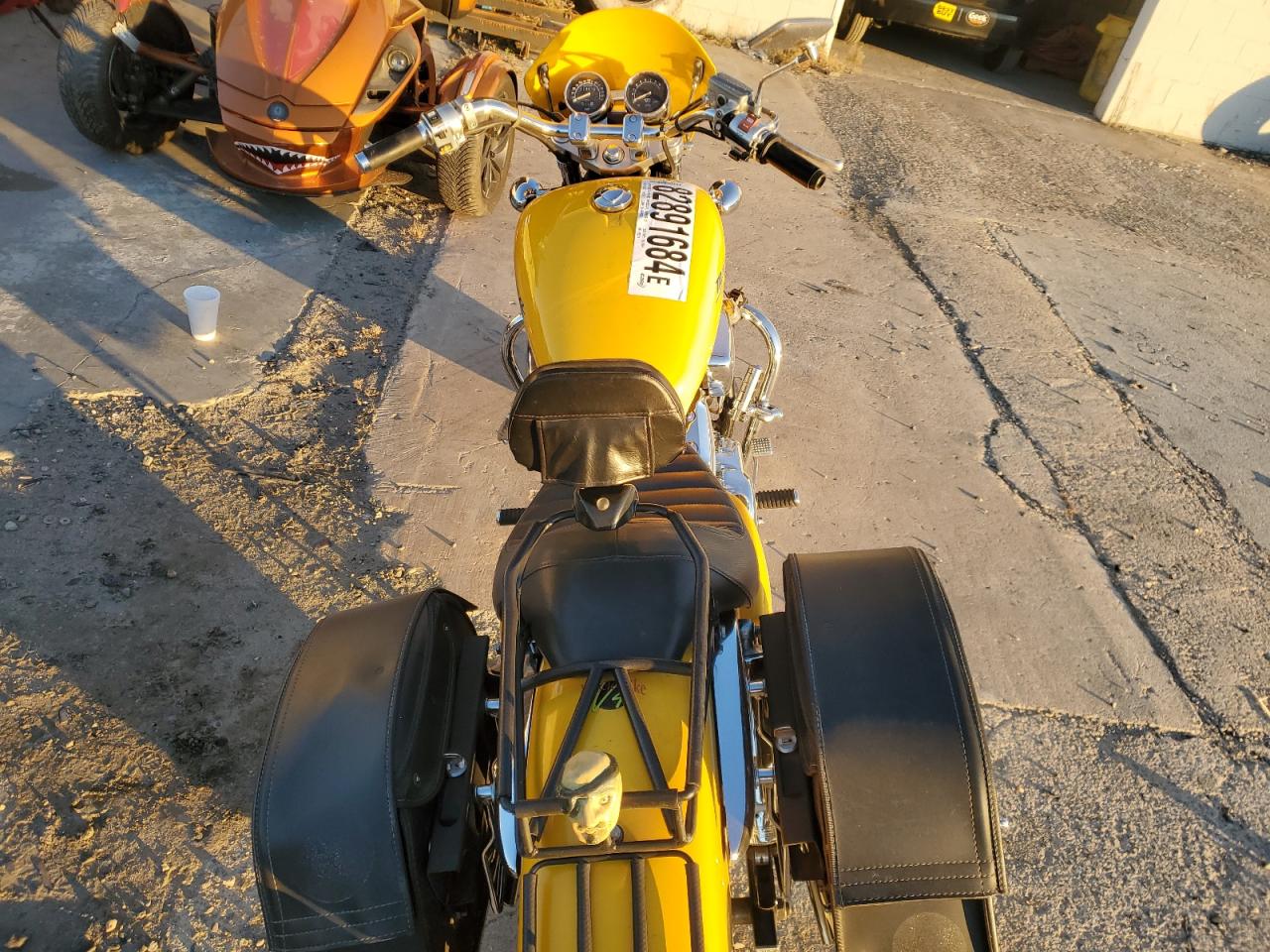 1996 Honda Vf750 C VIN: JH2RC4318TM200574 Lot: 82891684