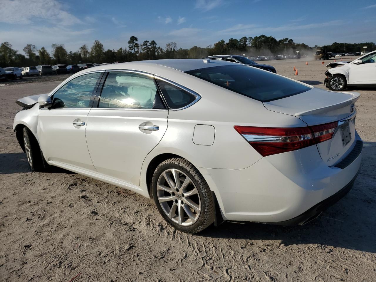 VIN 4T1BK1EB1DU050886 2013 TOYOTA AVALON no.2