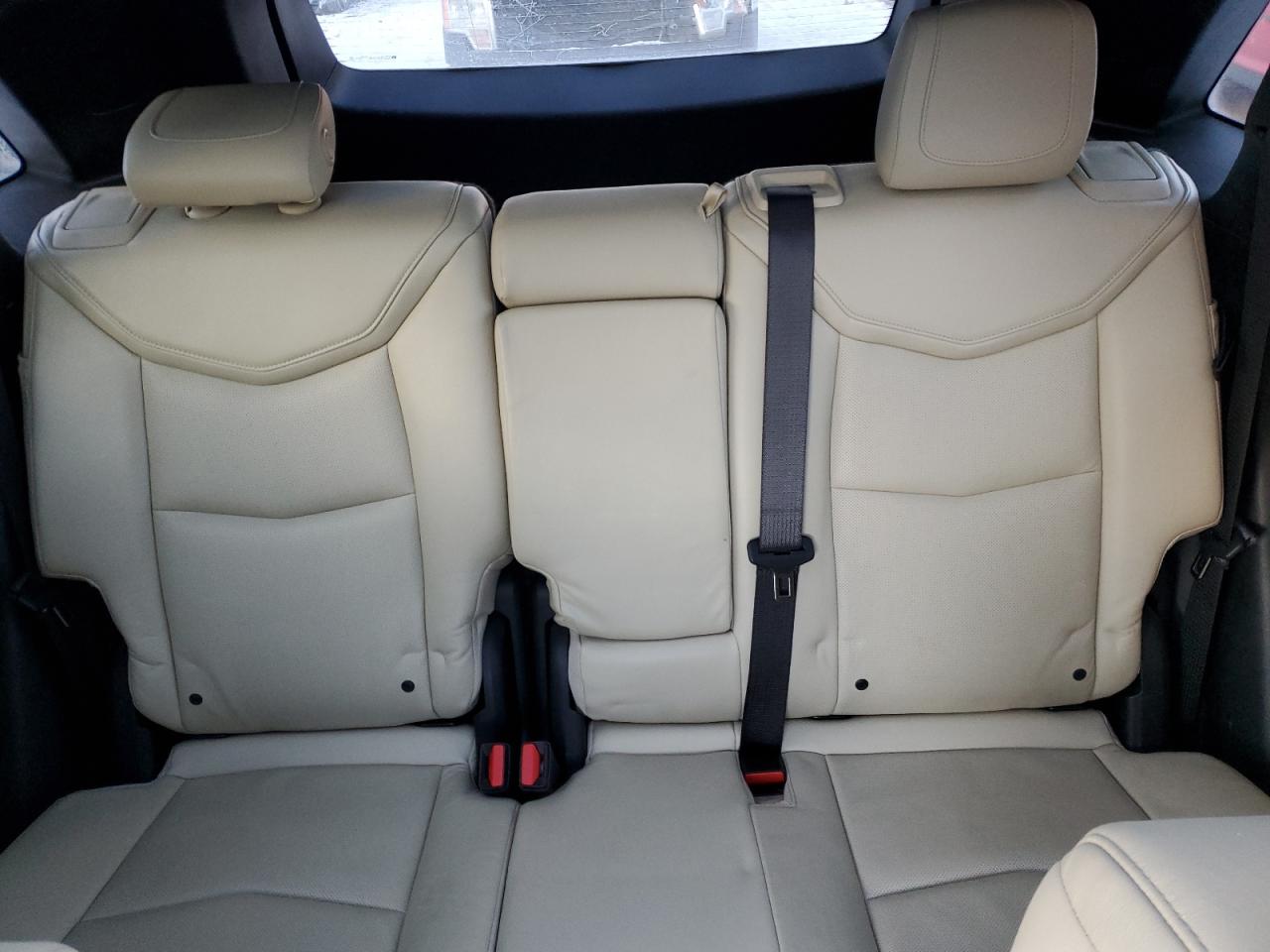 2017 Cadillac XT5 - Image 10