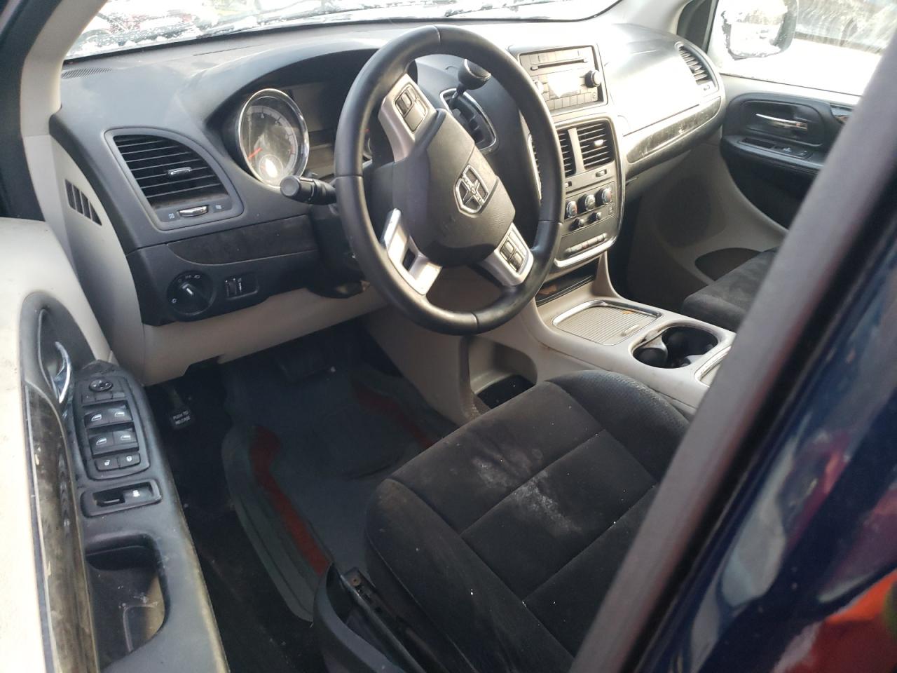 2013 Dodge Caravan - Image 8