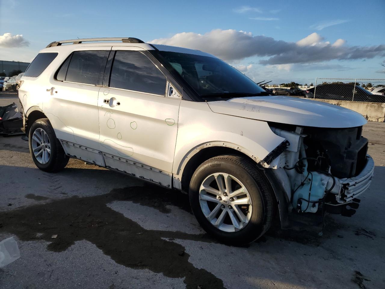 2012 Ford Explorer - Image 4