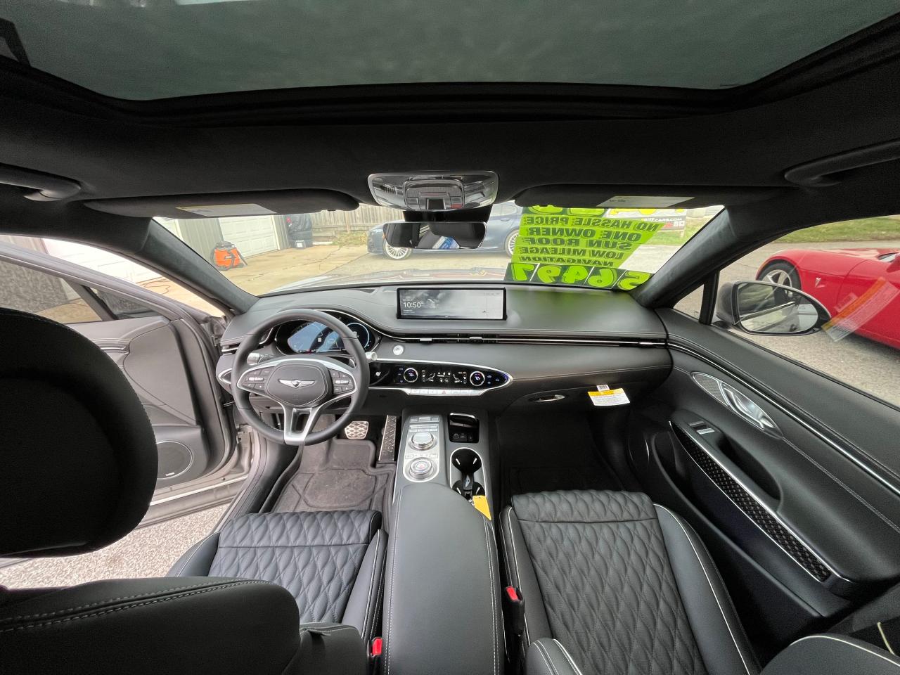 2023 Genesis GV70 - Image 9