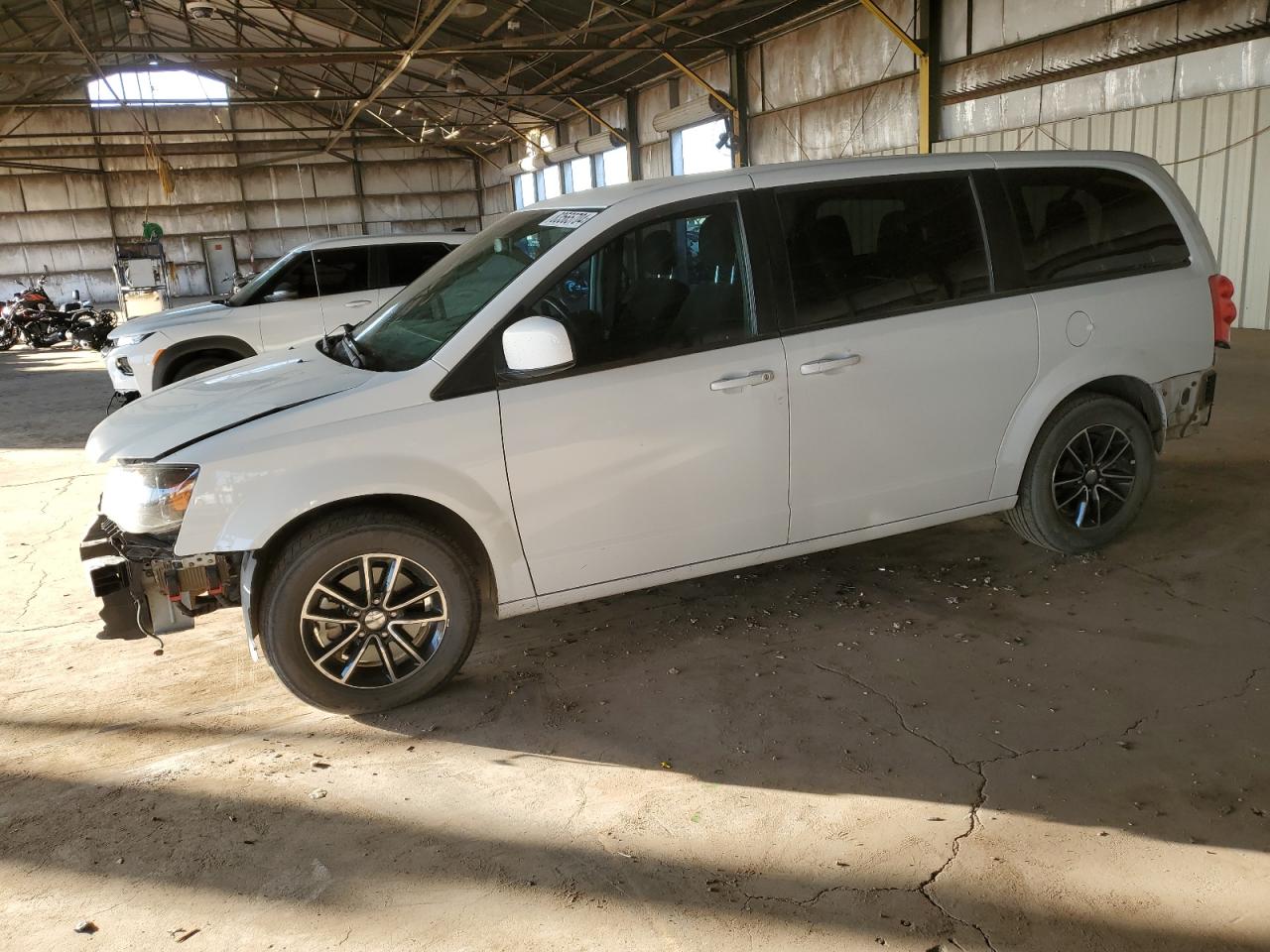 2018 Dodge Caravan - Image 1