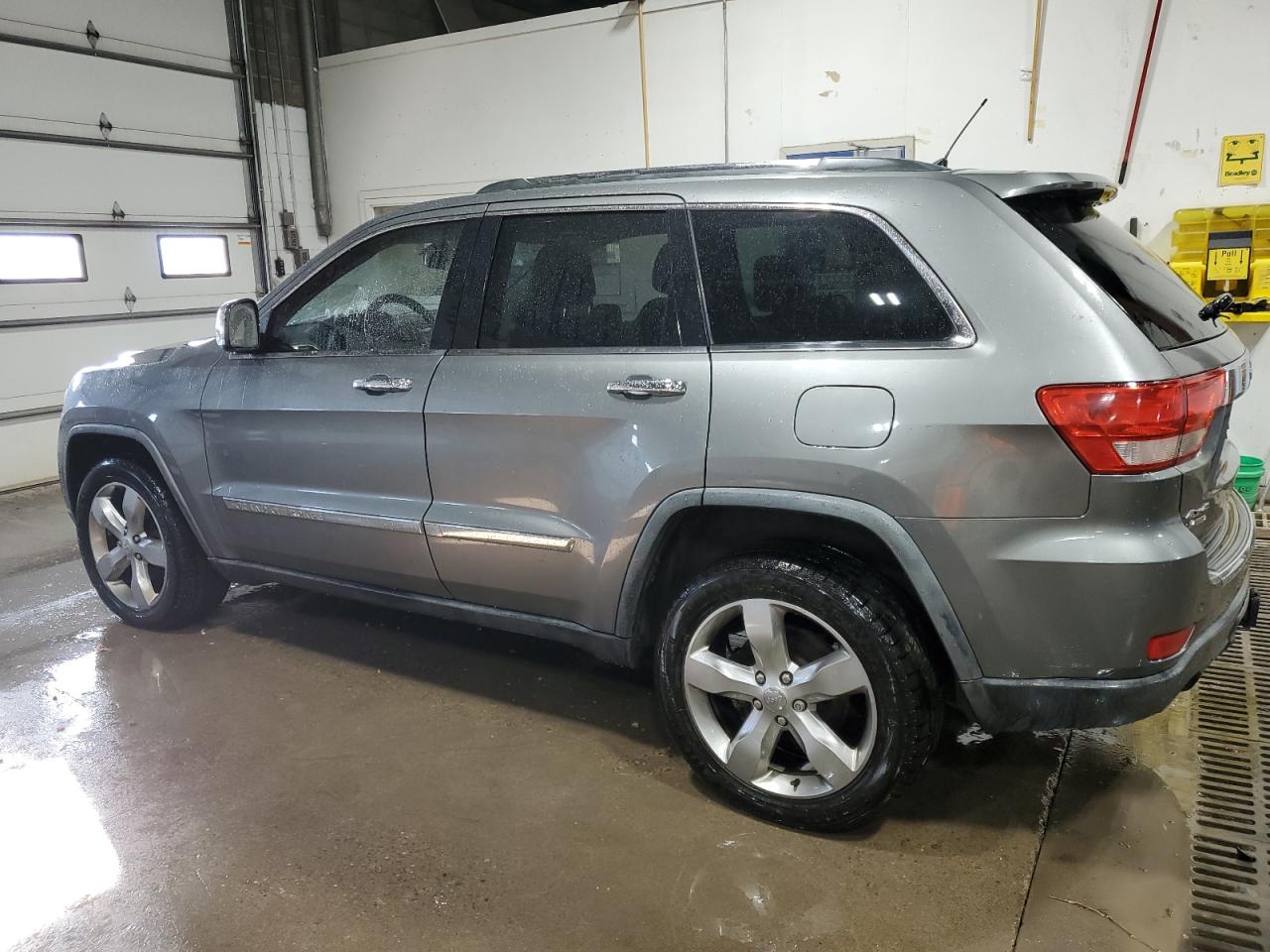 2011 Jeep Grand Cherokee - Image 2