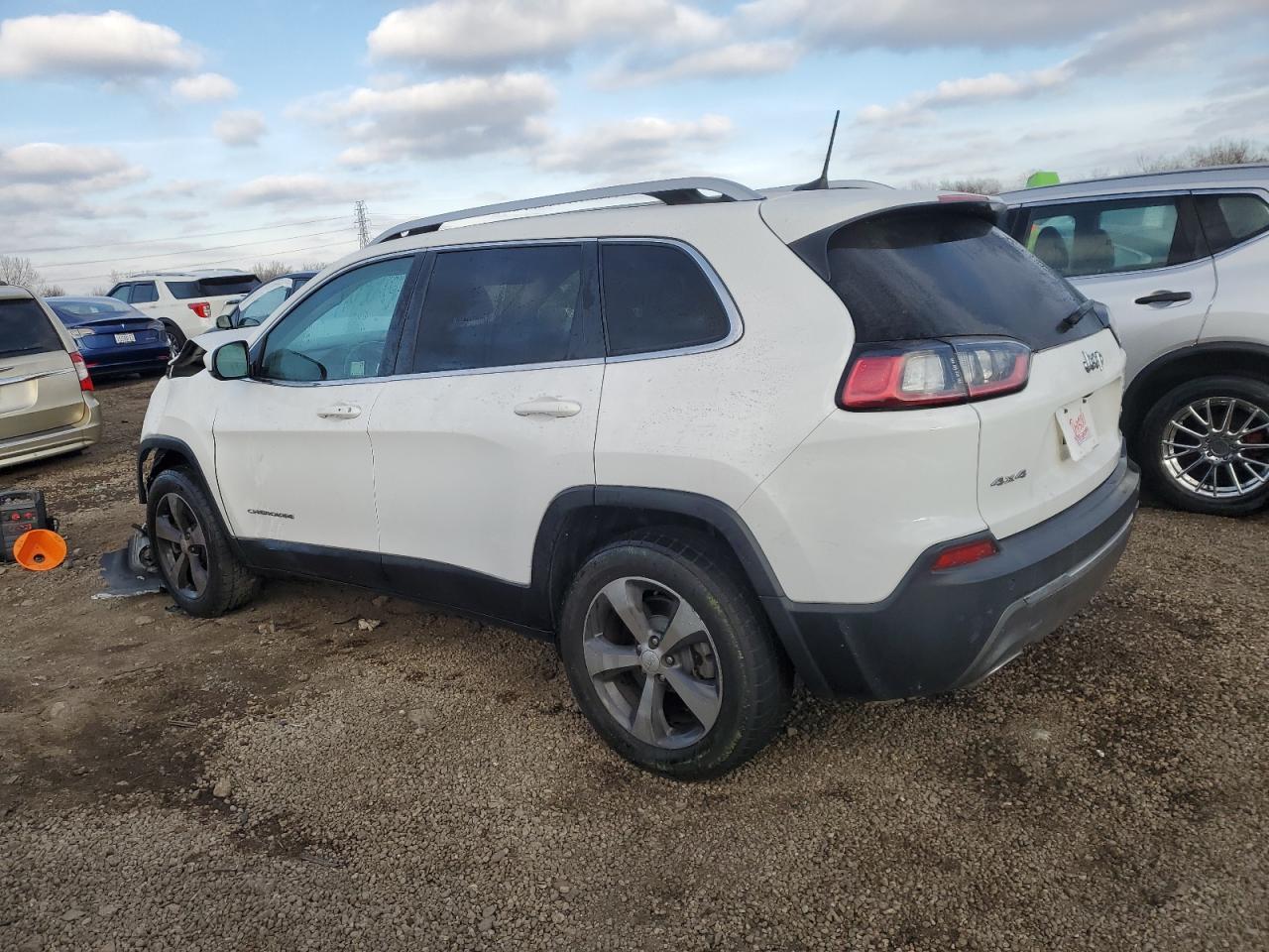 2019 Jeep Grand Cherokee - Image 2