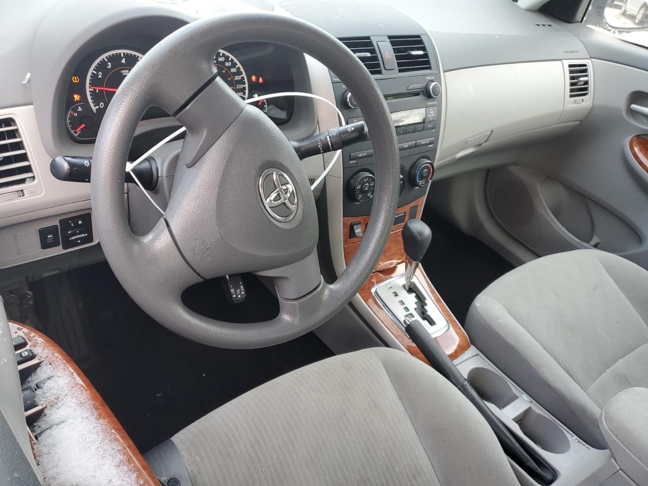 2010 Toyota Corolla - Image 8