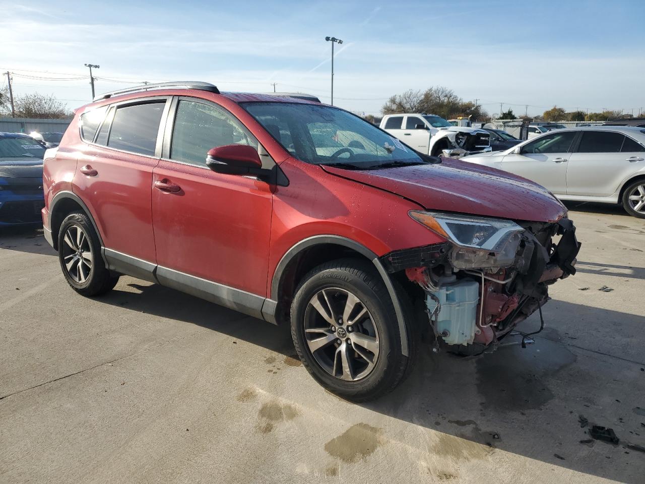 VIN JTMWFREV7HJ127822 2017 TOYOTA RAV4 no.4