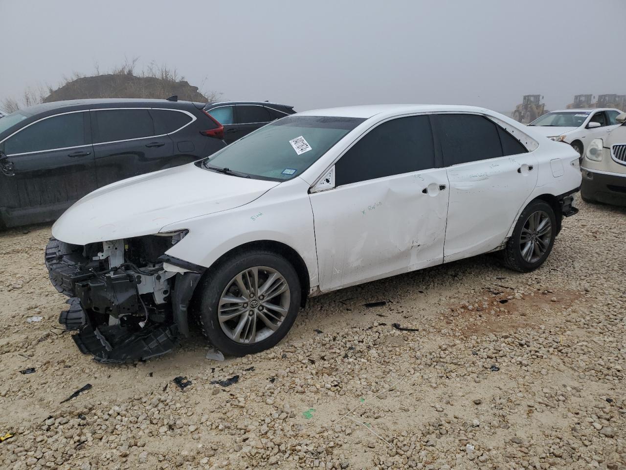 VIN 4T1BF1FK0FU913215 2015 TOYOTA CAMRY no.1