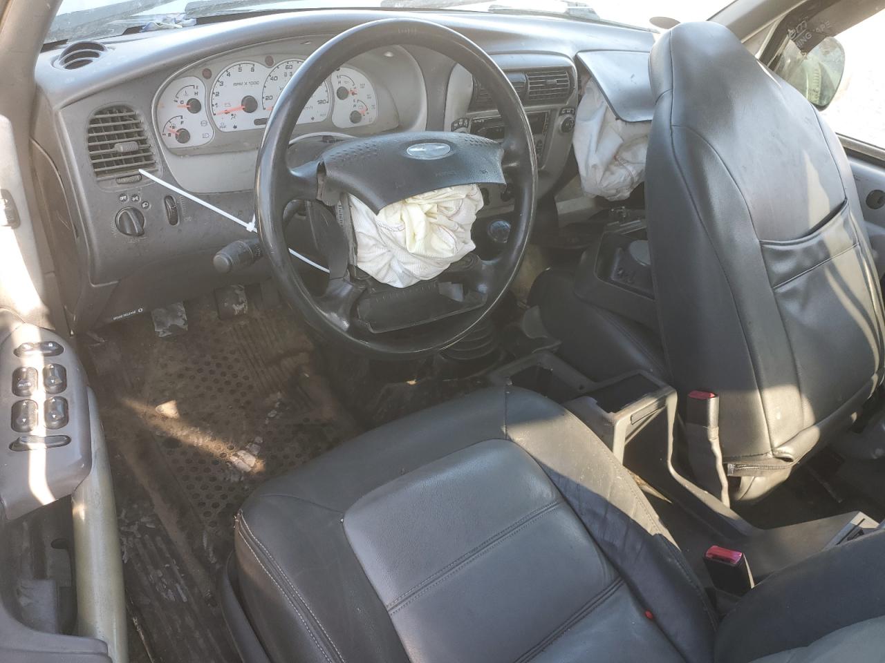 2002 Ford Explorer - Image 8