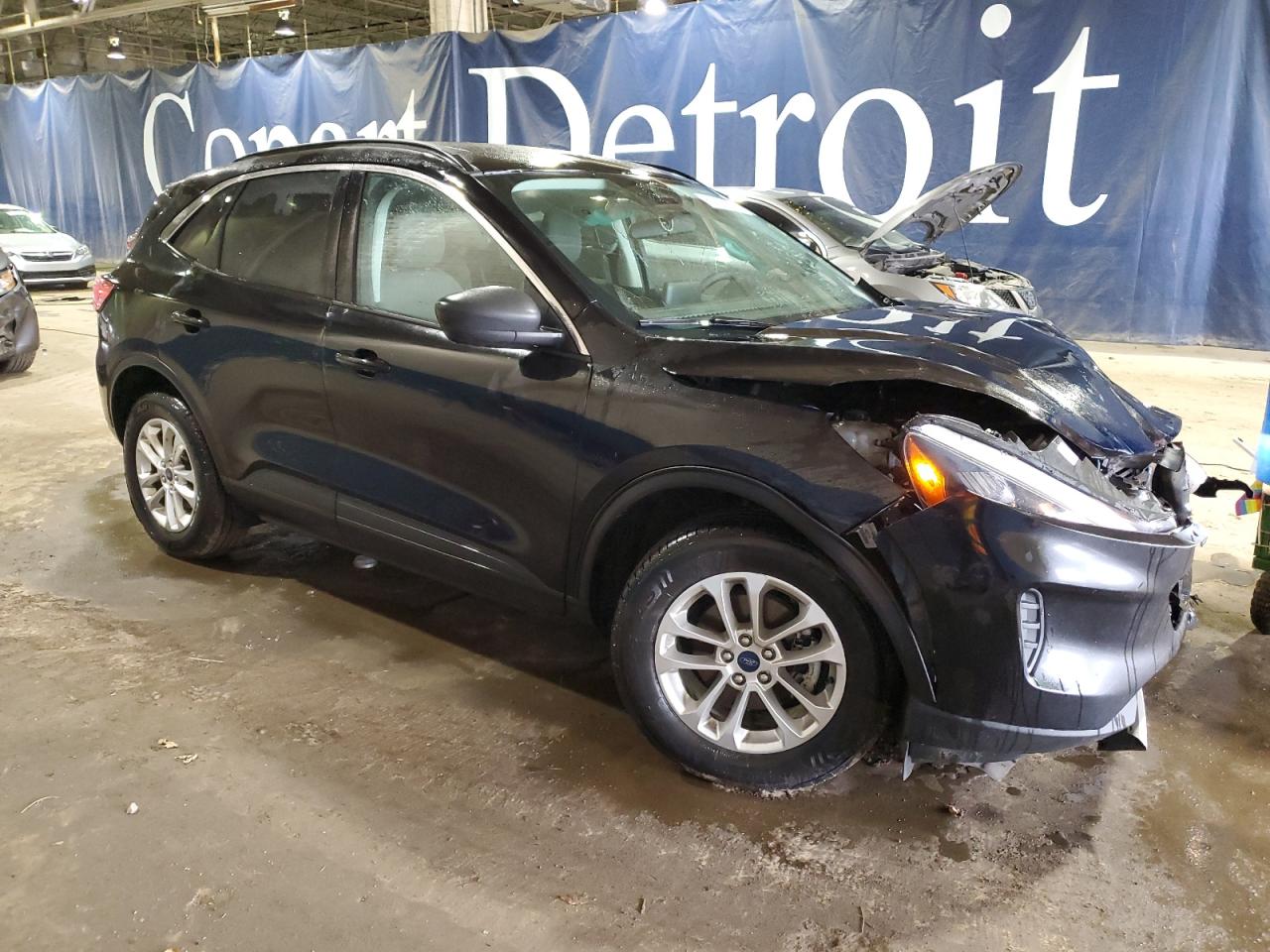 2022 Ford Escape - Image 4