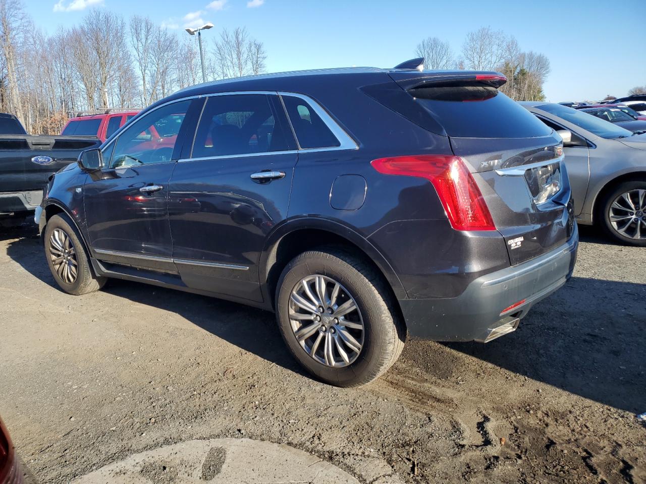 2018 Cadillac XT5 - Image 2