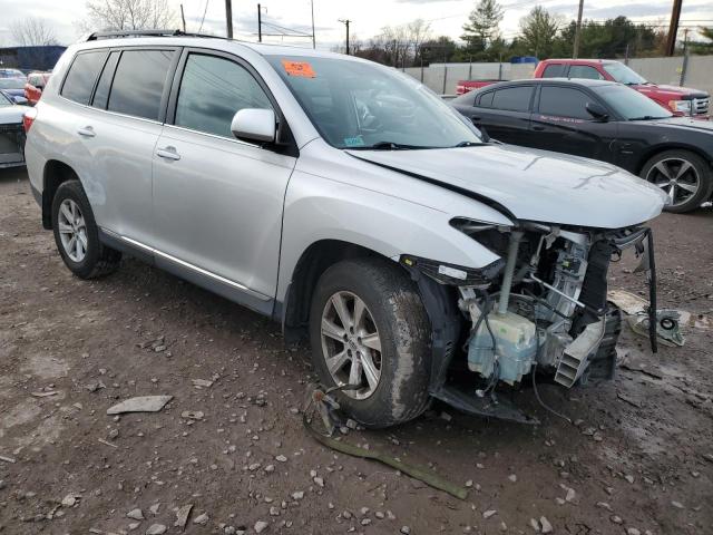  TOYOTA HIGHLANDER 2012 Серебристый