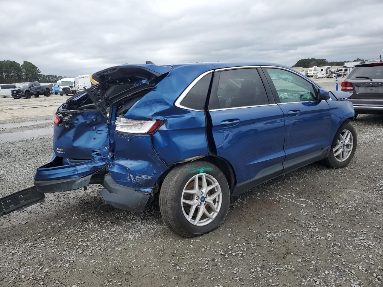 2022 Ford Edge - Image 3