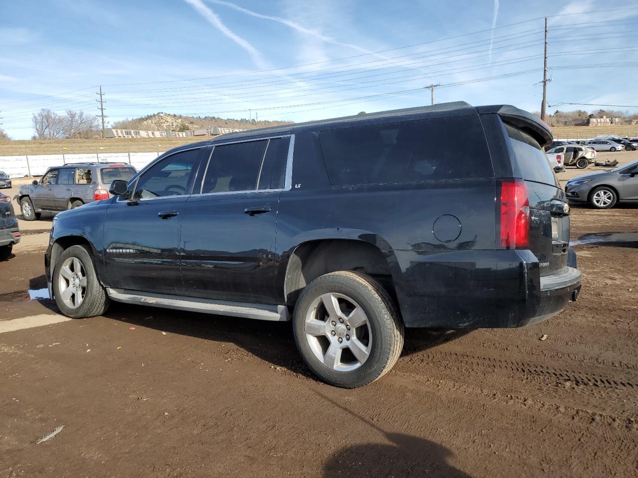 VIN 1GNSKJKC4FR240020 2015 CHEVROLET SUBURBAN no.2