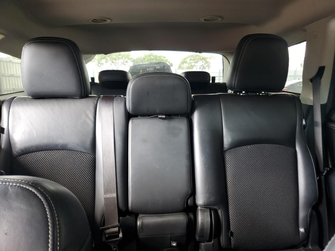 2017 Dodge Journey - Image 10