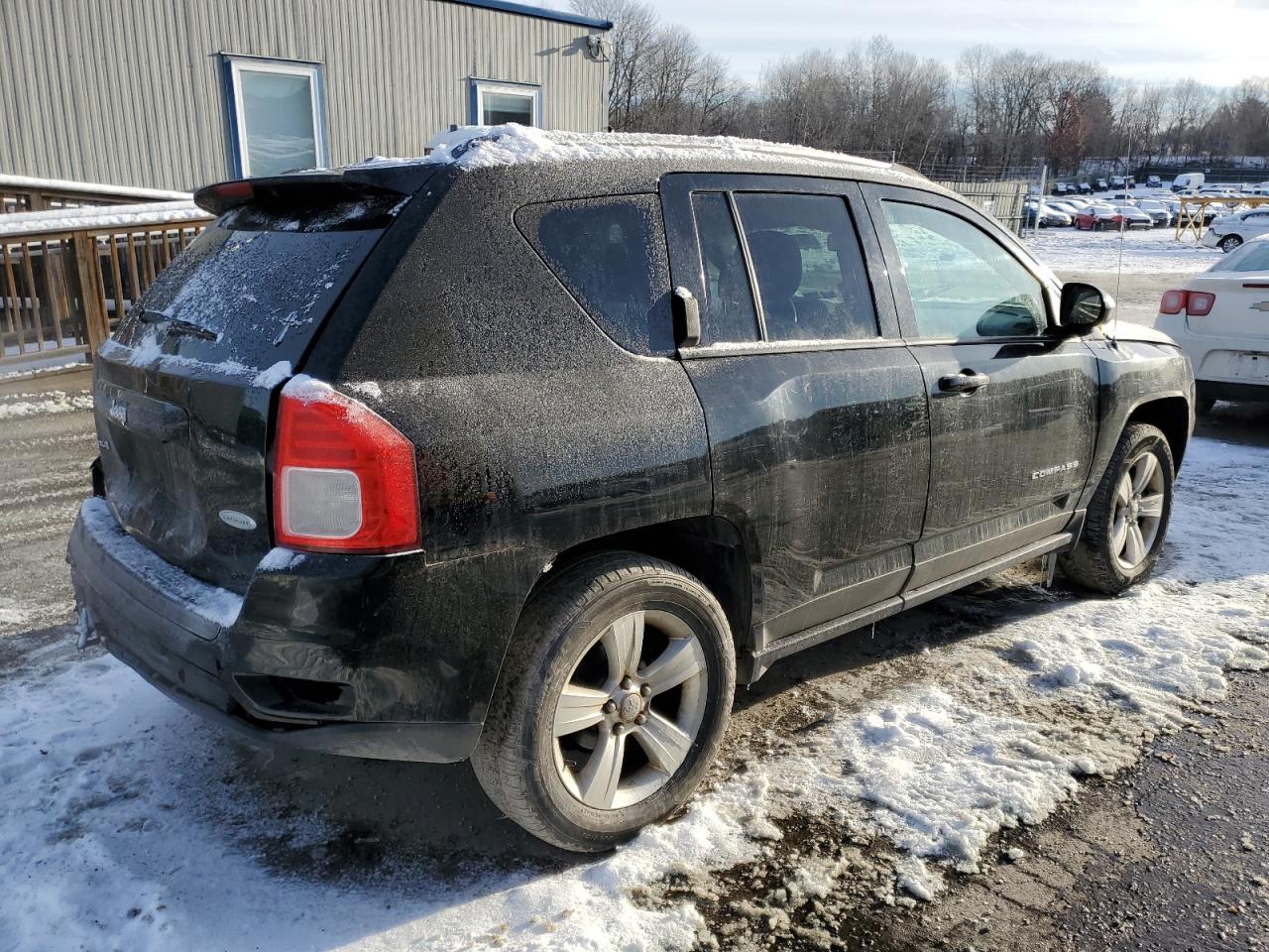 VIN 1C4NJDEB3DD222728 2013 JEEP COMPASS no.3