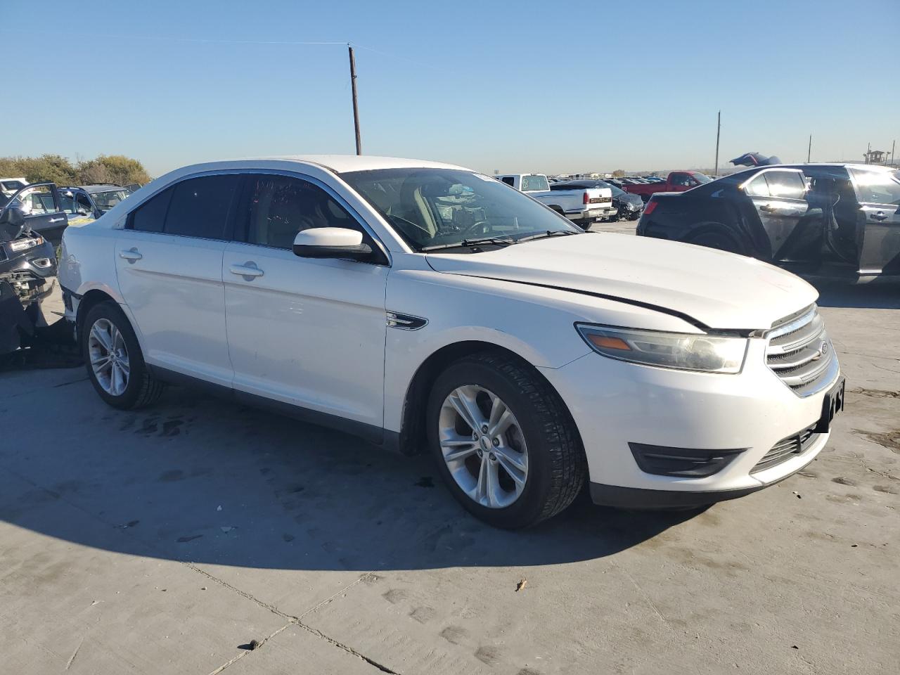 2013 Ford Taurus - Image 4
