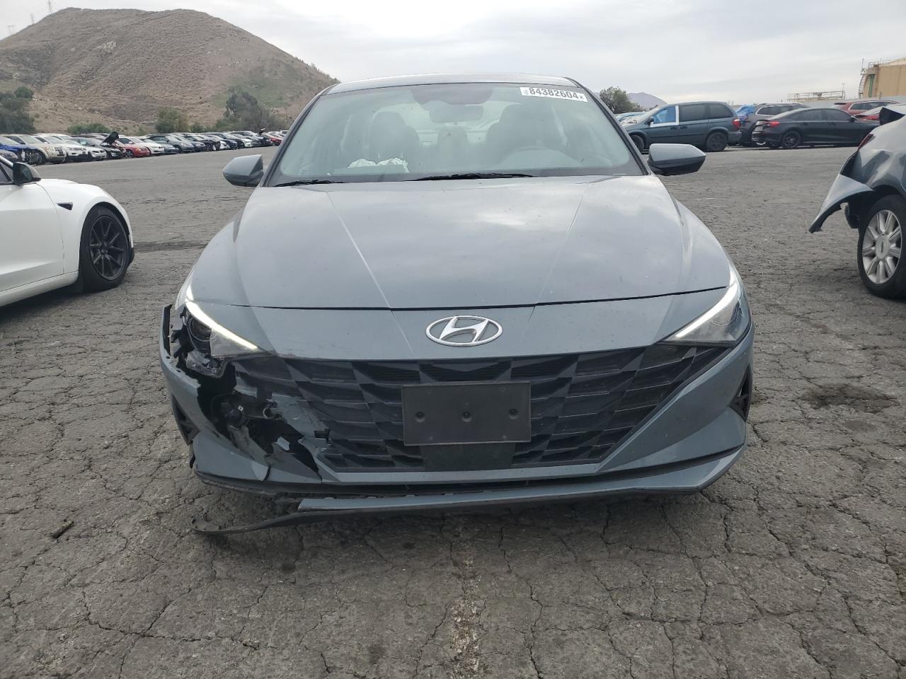 2023 Hyundai Elantra - Image 5