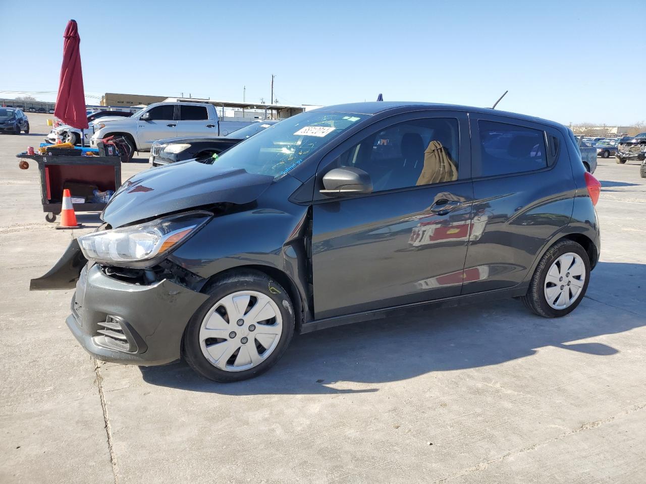 VIN KL8CB6SA5JC420992 2018 CHEVROLET SPARK no.1