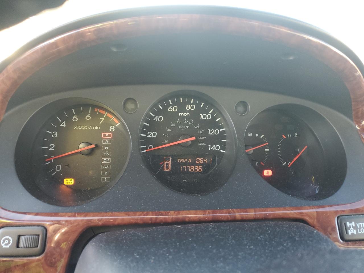 2003 Acura MDX - Image 9